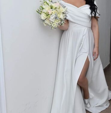 bele haljine prodaja: M (EU 38), bоја - Bela, Drugi stil, Kratkih rukava