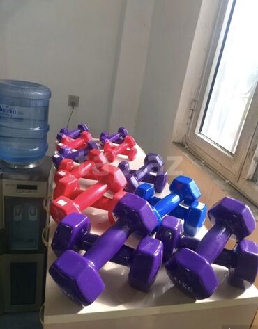 Qantellər: Qantellər, Çəki: 12345 kq, Yeni — 11