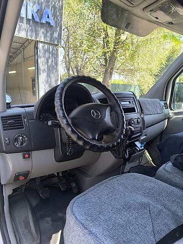 d 4d: Легкий грузовик, Mercedes-Benz, Б/у — 3