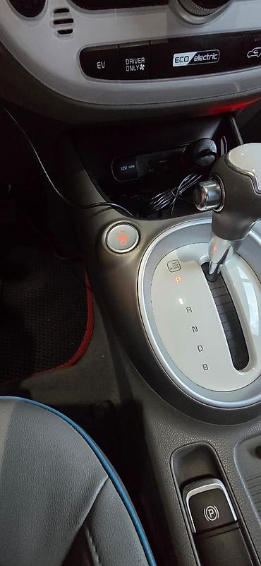 ev: Kia Soul EV: 2018 г., Электромобиль, Хэтчбэк — 10