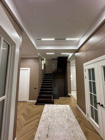 компании по строительству домов: Дом, 380 м², 7 комнат, Агентство недвижимости, Евроремонт