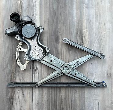 Стекла и комплектующие: Механизм стеклоподъемника Переднее левое Toyota, 2018 г., Б/у, Оригинал — 2