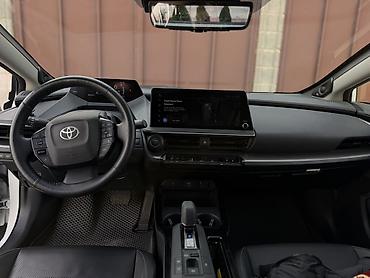 limited: Toyota Prius: 2023 г., 2 л, Автомат, Гибрид, Лифтбек — 10