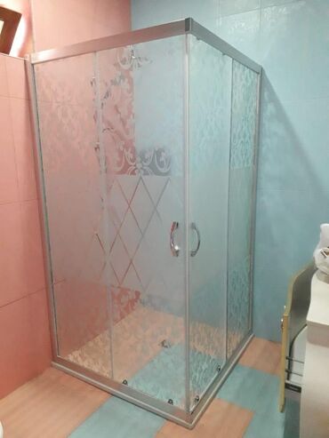 Duş kabinaları, arakəsmələr: Yeni Arakəsmə, Künc üçün, Pulsuz çatdırılma — 5