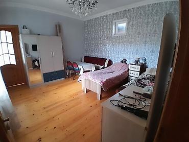 kiray: Xanımlara kirayə verilir.4 xanım halhazırda yaşayır evdə. 3 otaqlı evi — 3