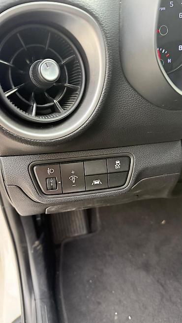 Kia: Kia Cerato: 2020 г., 2 л, Автомат, Бензин, Седан — 13