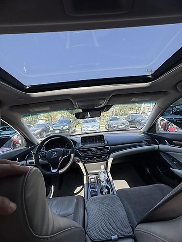 Транспорт: Honda Accord: 2018 г., 2 л, Вариатор, Гибрид, Седан — 10