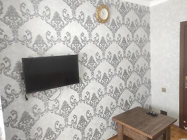 ecemide kiraye evler 2026: Kirayə üçün mənzildə komfortlu qonaq otağı - İşıqlı, zövqlü dizaynlı — 3
