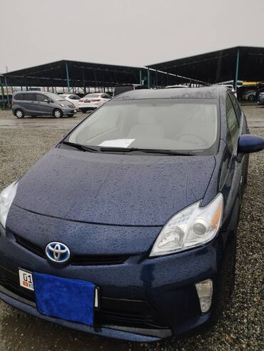альфард гибрид: Toyota Prius: 2015 г., 1.8 л, Автомат, Гибрид