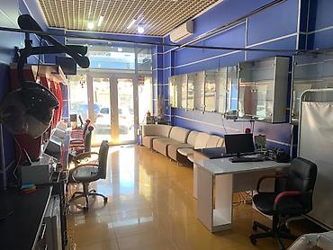 kiraye gence: 48 kv.m bərbərxana icarəyə verilir. Xüsusiyyətlər: - Salon zonası — 6