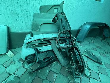 x3 g01: Автозапчасти кузова и салона, комплектом и по отдельности. По ценам — 3