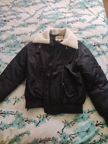 куртка zara: Женская куртка цвет - Черный