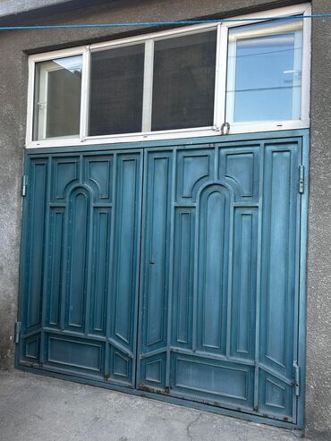 Darvazalar: Darvazalar, Həyət üçün