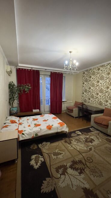 кафель советский: 2 комнаты, 56 м², Сталинка, 2 этаж
