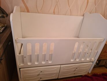 lalafo usaq mebeli: Oğlan və qız üçün, İşlənmiş, Dördbucaq, Beşik, Matras ilə