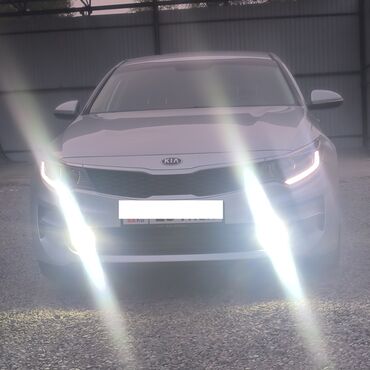 прицеп бензавоз: Kia K5: 2017 г., 2 л, Автомат, Газ, Седан