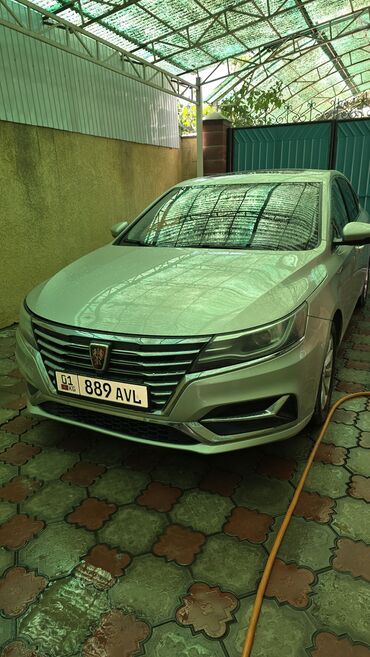 машина электирик: Roewe i5: 2018 г., 1 л, Вариатор, Гибрид, Седан