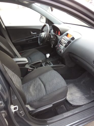 Kia: Kia Ceed: 1.6 l | 2009 il Universal — 11