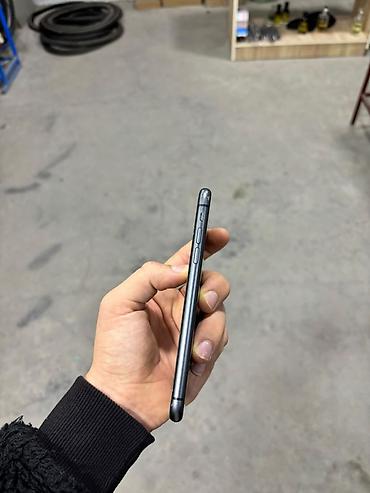 15.6 ekran: IPhone 11, 64 GB, Qara, Face ID — 5