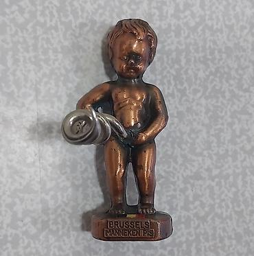 suviner pullar: Brüssel suveni̇ri antikvar – Manneken Pis fiqurlu şüşəaçan (burma — 2