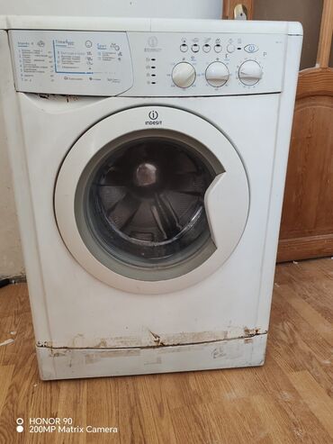 indesit paltaryuyan: Paltaryuyan maşın Indesit, 6 kq, Təmirə ehtiyacı var, Avtomat, Ünvandan götürmə