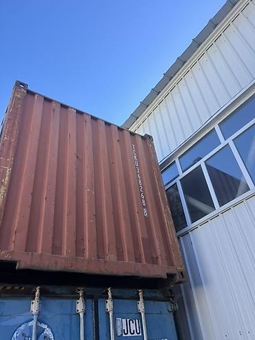 Контейнеры: Морские контейнеры 20-футовые и 40-футовые High Cube Описание: - — 10