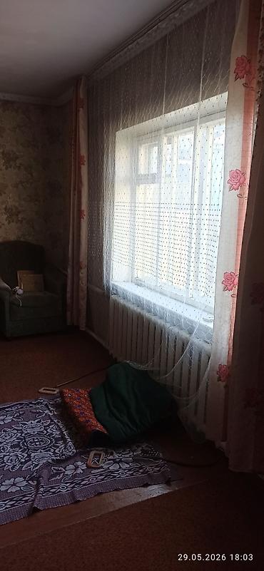 дом ломбард: Дом с участком и отдельным въездом через высокие металлические ворота — 9
