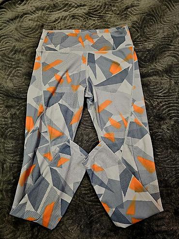 boho torbice: Helanke za sport i rekreaciju sa modernim geometrijskim printom. M — 1