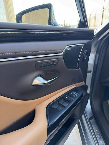 Lexus: Lexus ES: 2020 г., 2.5 л, Вариатор, Гибрид, Седан — 11