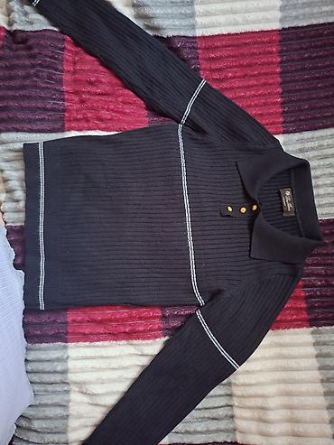 Qara rib toxunuşlu qadın sviteri - Model: Uzunqol, yaxalıqlı (polo lalafo.az -da Qara rib toxunuşlu qadın sviteri - Model: Uzunqol, yaxalıqlı (polo