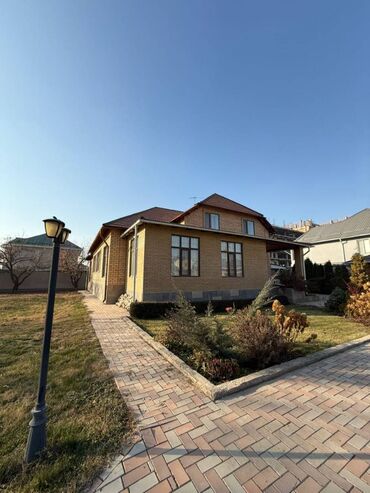 Долгосрочная аренда домов: 368 м², 6 комнат — 1