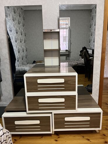 tv stand alçıpan: Mebel satılır madeyradan alınıb