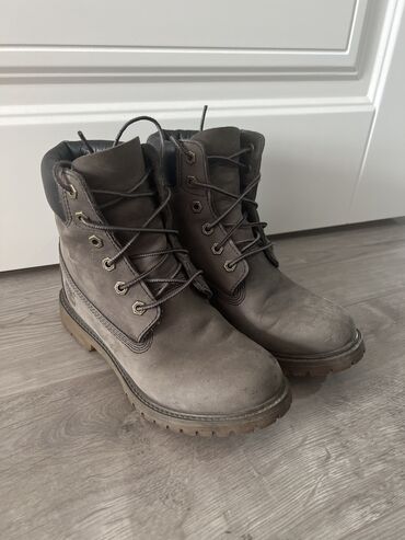 горная обувь: Батинкелер, 38, Timberland, Колдонулган, түсү - Боз, Өзү алып кетүү