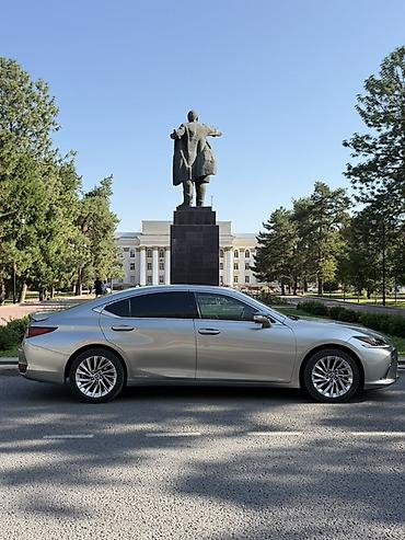 lexus sedan: Lexus ES: 2021 г., 2.5 л, Автомат, Гибрид, Седан — 2