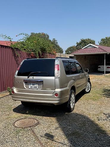 nisanlar: Nissan X-Trail: 0.2 l | 2004 il Universal — 4