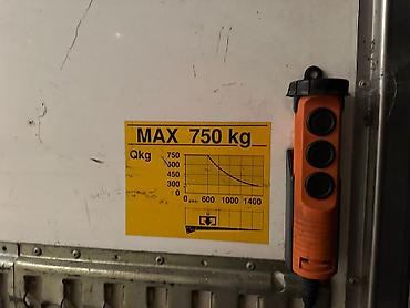 Transport tereta: Usluga selidbe i prevoza robe – sandučar sa hidrauličnom rampom - — 4