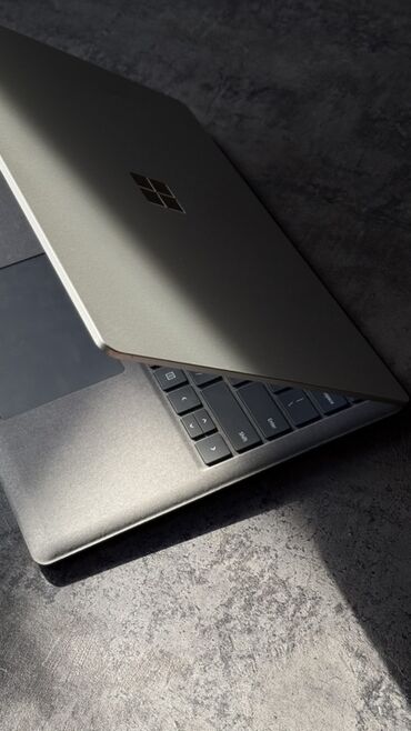 Ноутбуки: Ноутбук, Microsoft Surface, 16 ГБ ОЗУ, Intel Core i7, Для работы, учебы, память SSD — 8