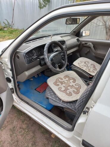 спринтер грузовой куплю: Volkswagen Vento: 1992 г., 1.8 л, Механика, Газ, Седан