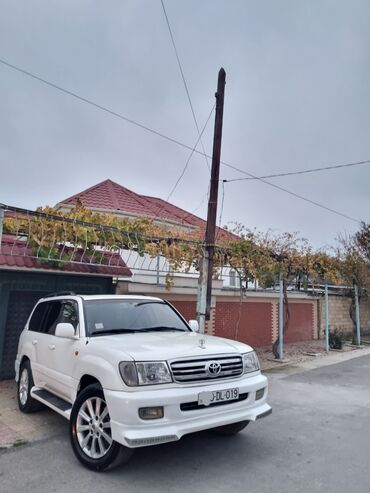Toyota: Toyota Land Cruiser (100 seriyası) – ağ rəngdə, tam ölçülü 7 yerlik — 17