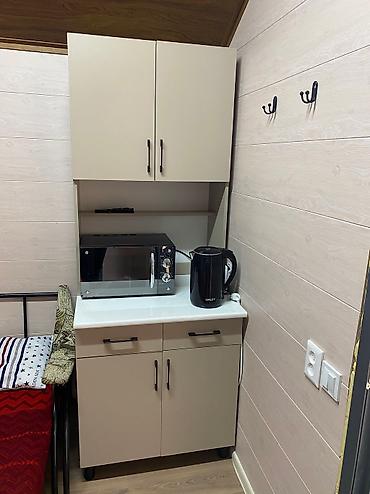 Иссык-Куль 2026: Коттедж, барн хаус ЦО Рахат, Кара-Ой (Долинка), Охраняемая территория, Парковка, стоянка — 14