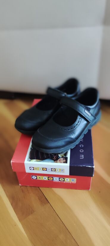 Детская обувь: PABLOSKY 
31razmer
qara
20manat