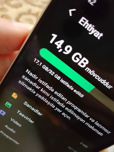 телефон fly фонарик: Telefon Zavadskoydur Şəkillərinə baxa bilərsiz Hərşeyi işləkdir bütün