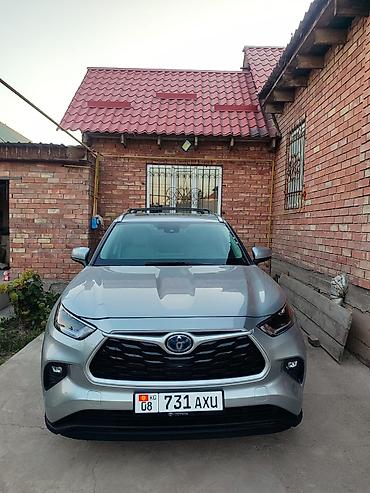 багажники на степ: Toyota Highlander: 2021 г., 2.5 л, Автомат, Гибрид, Кроссовер — 1