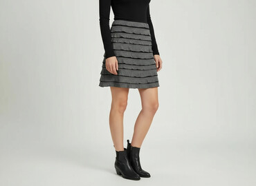 spódnice w grochy mango: Women`s skirt, size M at lalafo.pl spódnice w grochy mango: Women`s skirt, size M