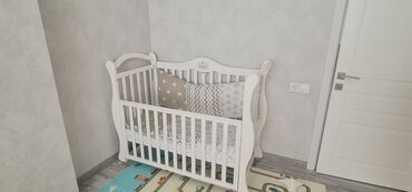 Oğlan və qız üçün, İşlənmiş, Dördbucaq, Beşik, Dəst ilə, Matras ilə, Yellənmə mexanizm ilə