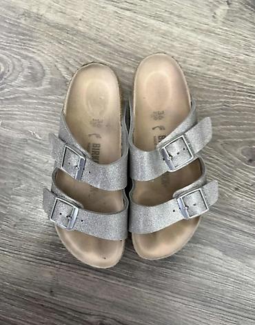 zeleni deda mraz: Birkenstock preudobne papuče poznatog i skupog brenda, odlične — 1