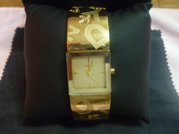 guess satovi: Classic watch, DKNY, Female