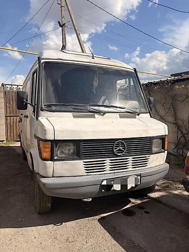 124 e500: Mercedes-Benz T1: 1991 г., 2.3 л, Механика, Дизель, Фургон — 1