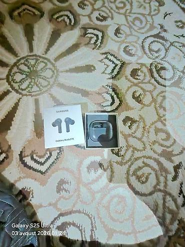 bluetooth: Samsung Galaxy Buds3 FE – simsiz qulaqcıq - Rəng: qara - Dizayn — 2