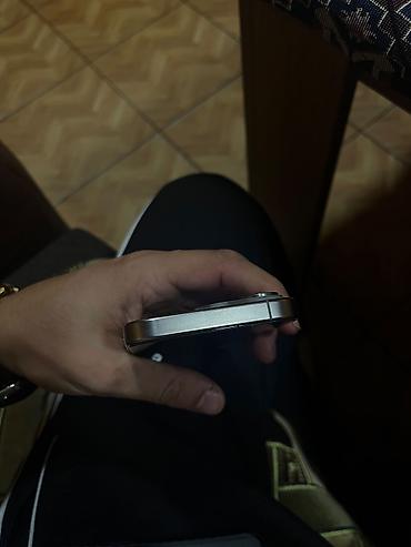 iphone pro max: IPhone 15 Pro, 128 GB — 4